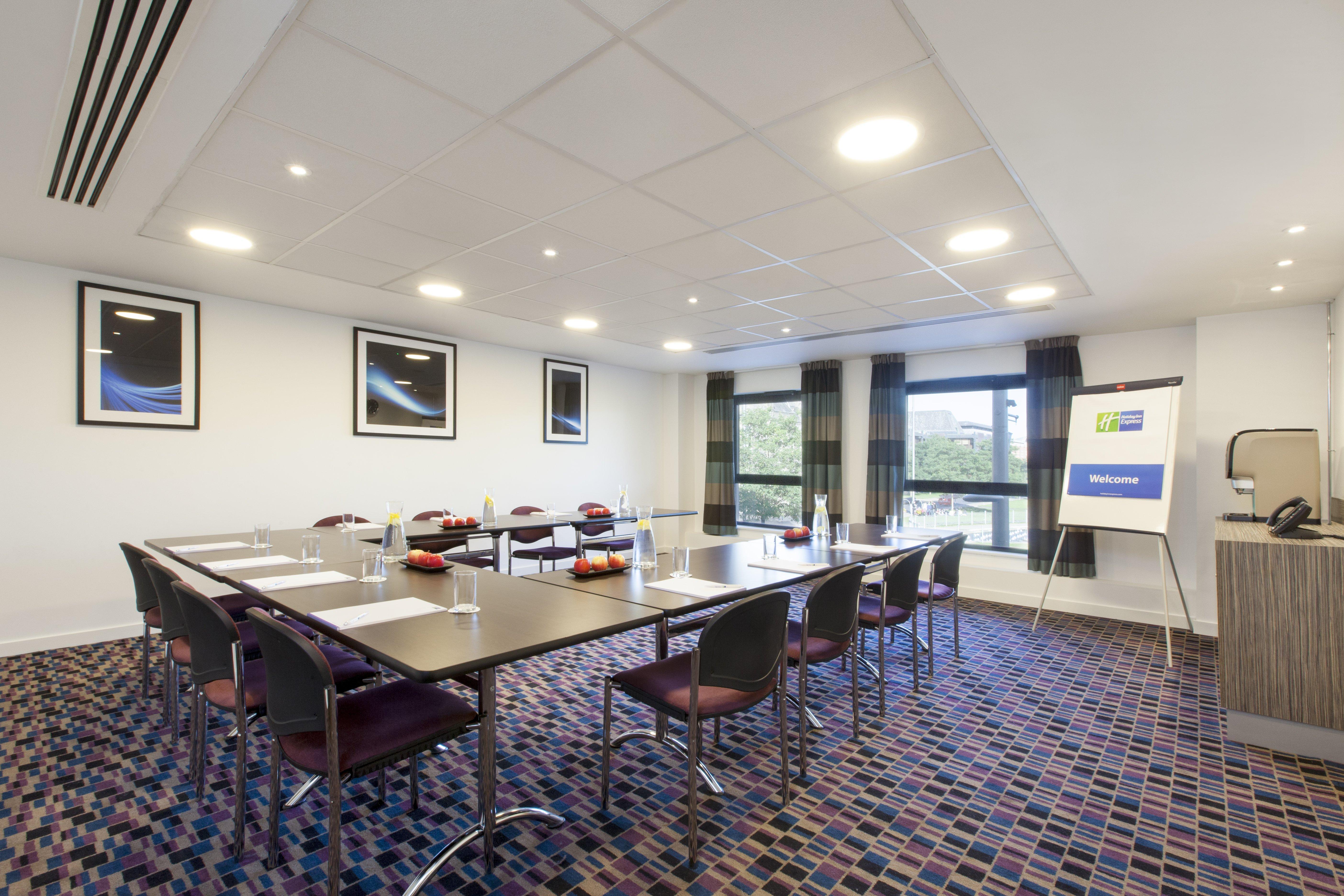 Express - Centre Square By Ihg Hotel
